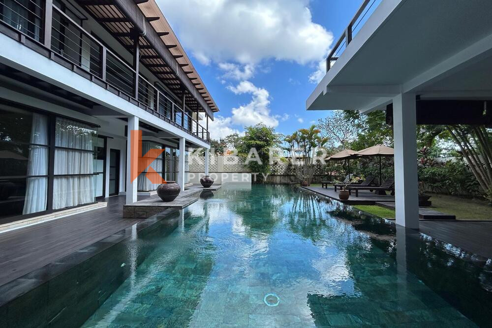 Breathtaking Four-Bedroom Enclosed Living Luxury Villa Close to Jimbaran Beach