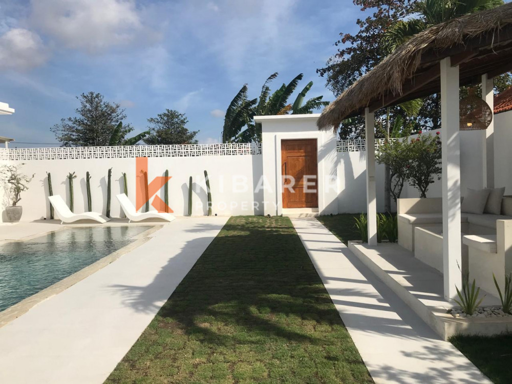 Luxurious White Villa with Three-bedrooms for Rent in Kerobokan