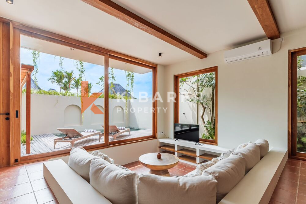 Charming Three-Bedroom Enclosed Living Scandi Chic Villa in Canggu