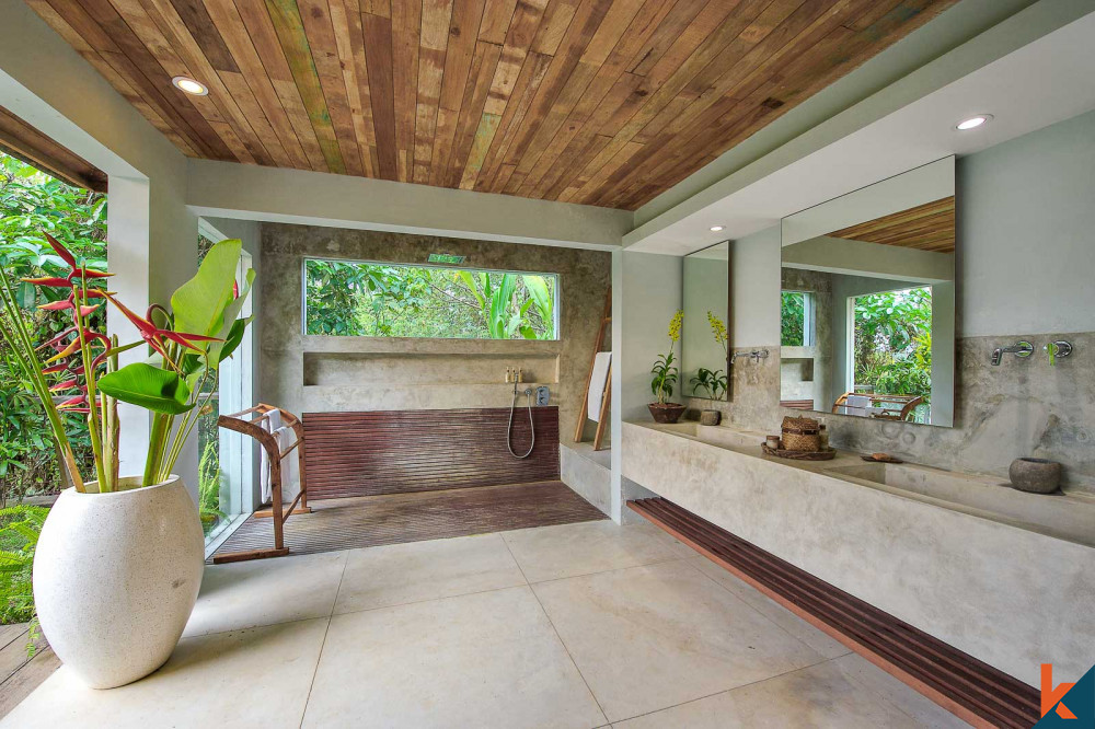 Outstanding four bedroom freehold estate in Lodtunduh Ubud