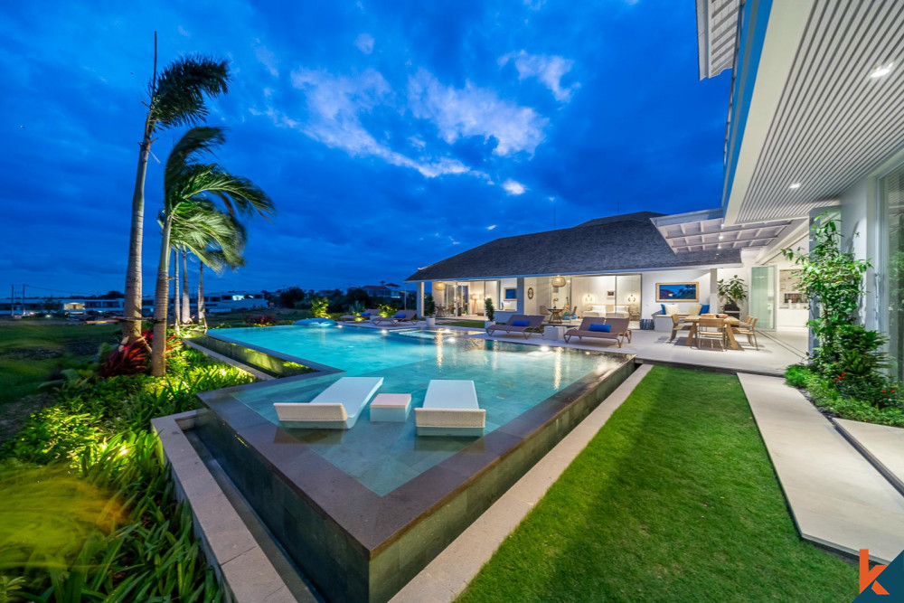 Gorgeous modern four bedroom villa for lease in desirable Canggu area