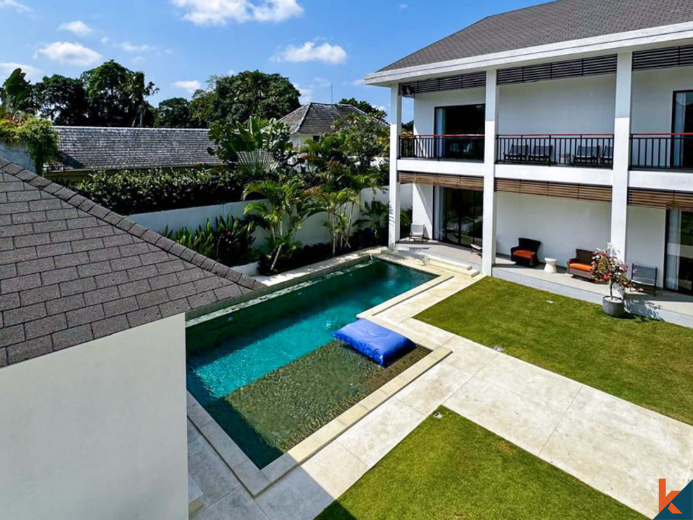 Spacious six bedroom modern villa for lease in Umalas