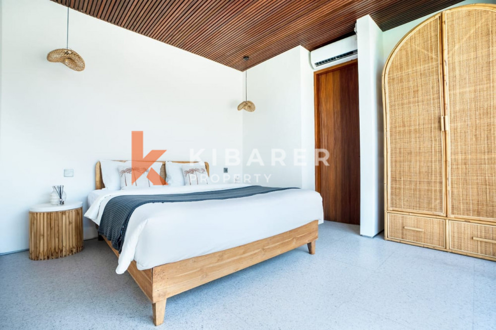 Coastal Breeze Villa Dua Kamar Tidur dengan Ruang Tertutup Disewakan di Sanur