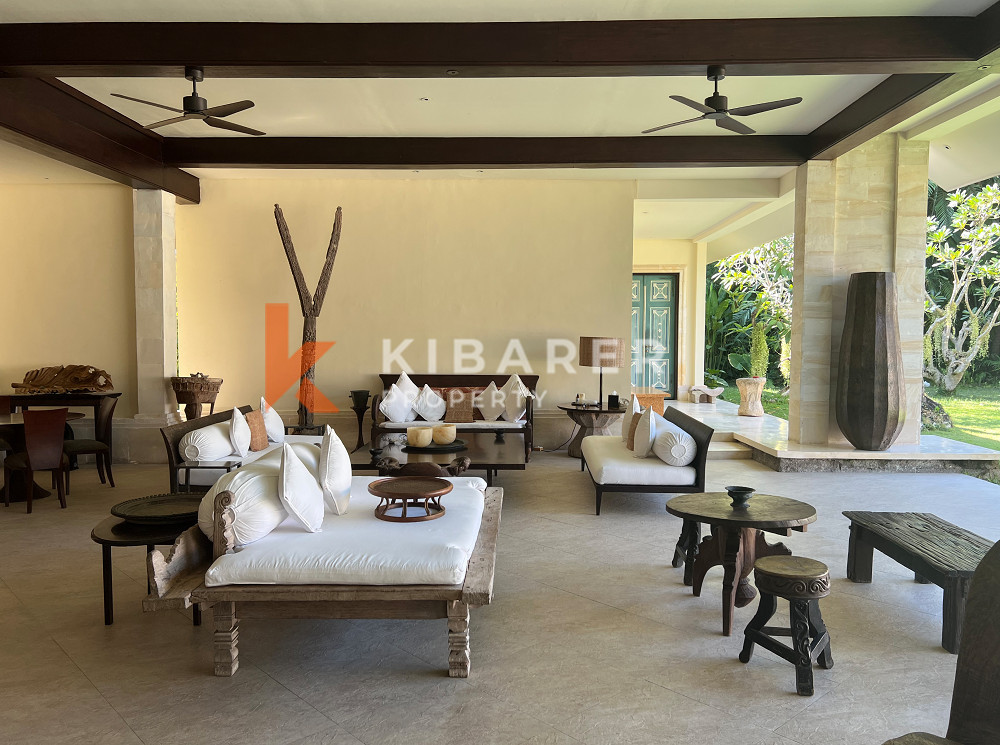 Luxury High-End Four Elegant Bedrooms Villa Located in Sanur