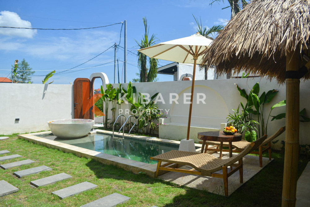 Cozy Tropical Two-bedroom Villa With Enclosed Living for Rent in Canggu