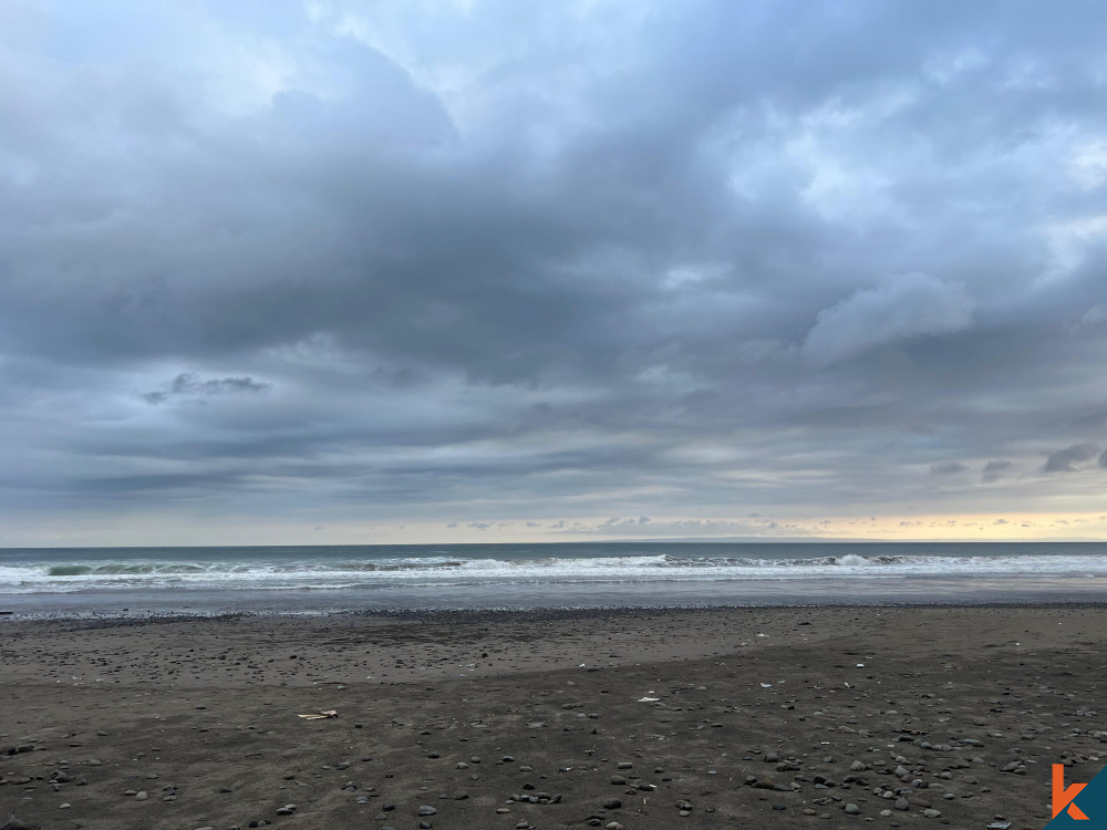 Tanah Tepi Pantai 130 Are di Medewi