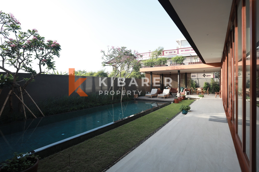 Brand New Stunning Four-Bedroom Enclosed Living Luxury Villa Walking distance to Jimbaran Beach