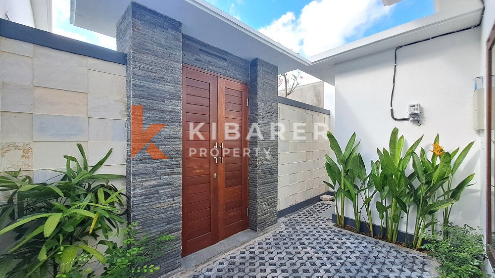 Charming Fully Furnished Three-Bedroom Villa with Rice filed View in Berawa Area