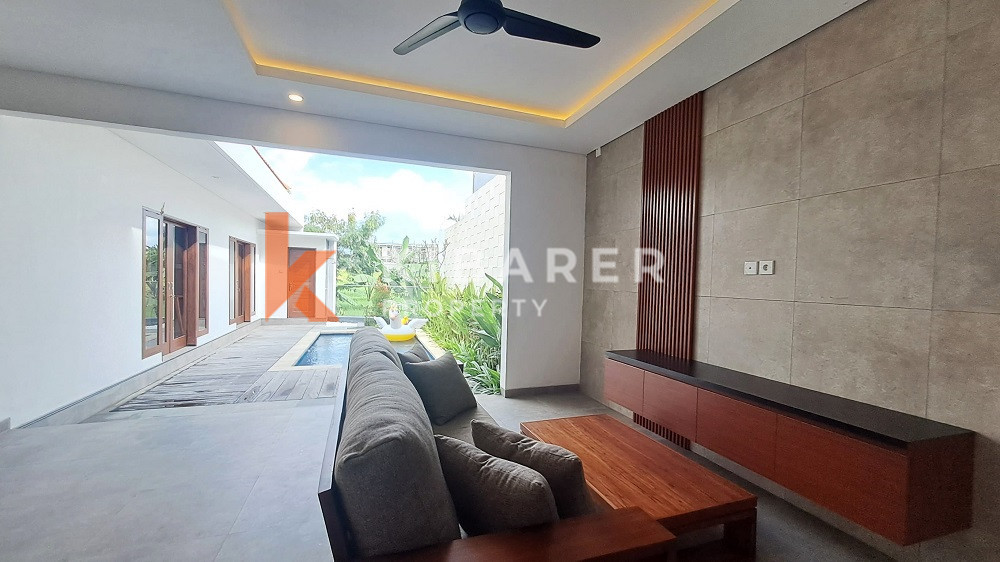 Charming Fully Furnished Three-Bedroom Villa with Rice filed View in Berawa Area