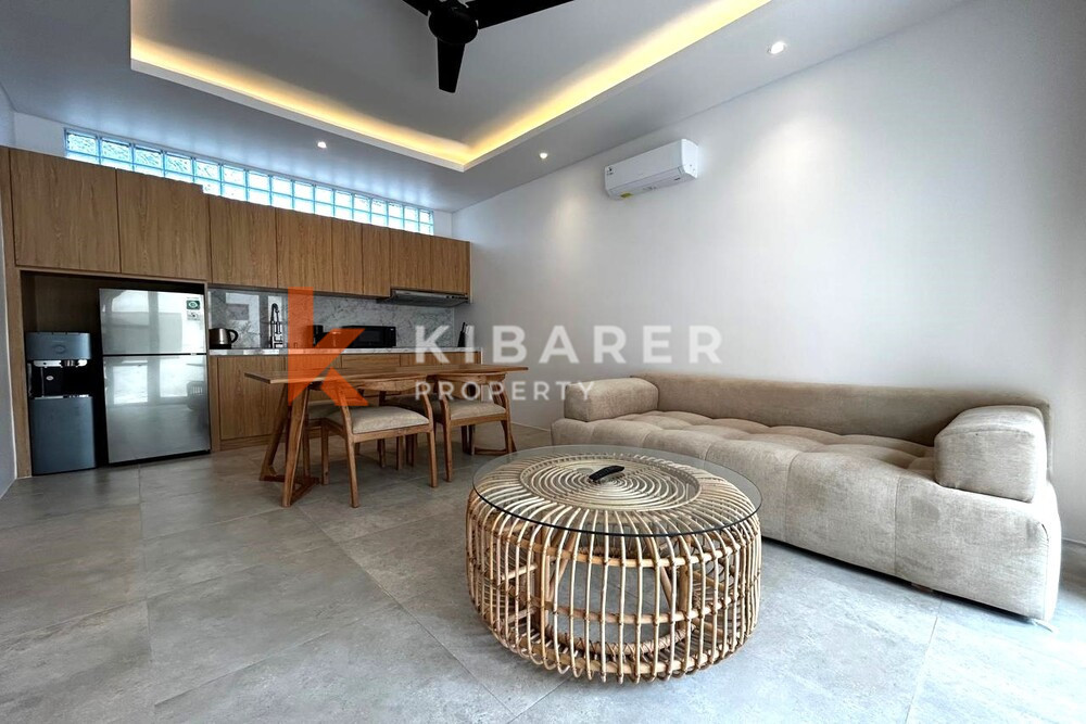 Chic One-Bedroom Tropical Apartment Walking Distance to Seseh Beach