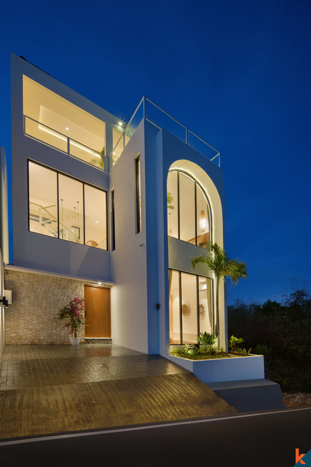 Luxurious 4-Bedroom Villa in Tranquil Balangan