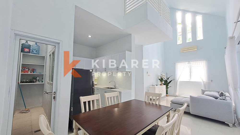 Spacious Elegant Five-Bedrooms House Enclosed Living Room Located in Elite Area Nusa Dua