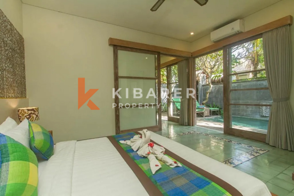 Beach Breeze Villa Comes with One-Bedroom and Enclosed Living in Sanur