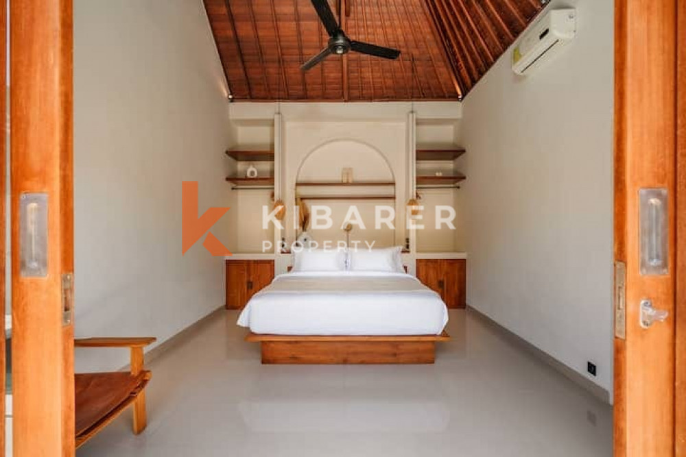 Stunning Three-Bedroom Closed Living Villa Set in Canggu