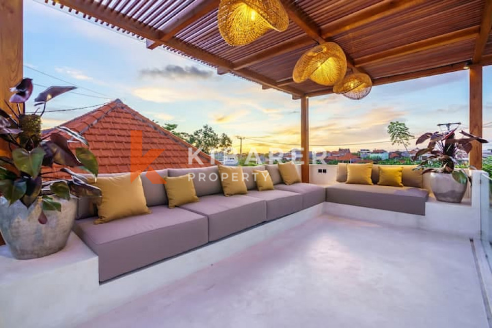 Stunning Three-Bedroom Closed Living Villa Set in Canggu