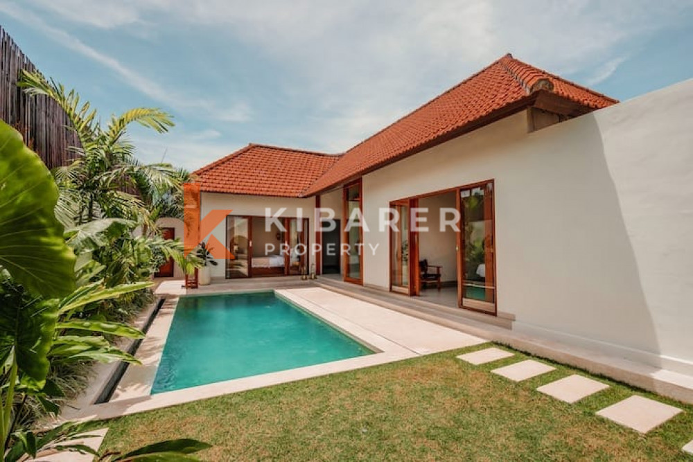 Stunning Three-Bedroom Closed Living Villa Set in Canggu