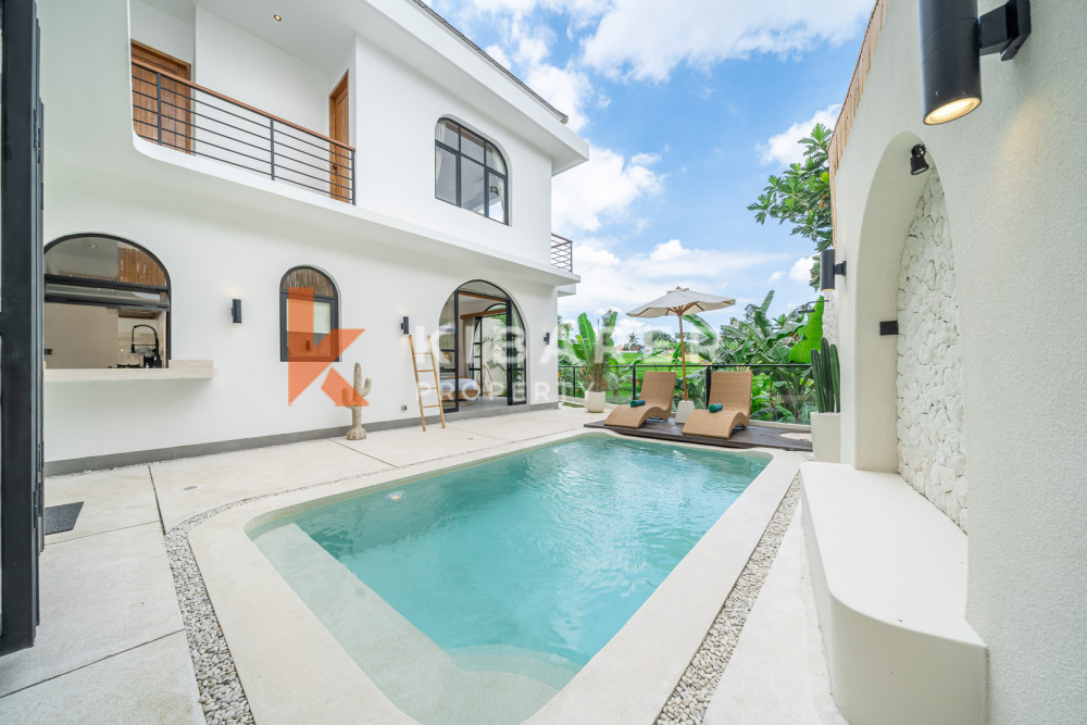 Sophisticated Fully Furnished Three-Bedroom Villa Located in-between Berawa and Canggu