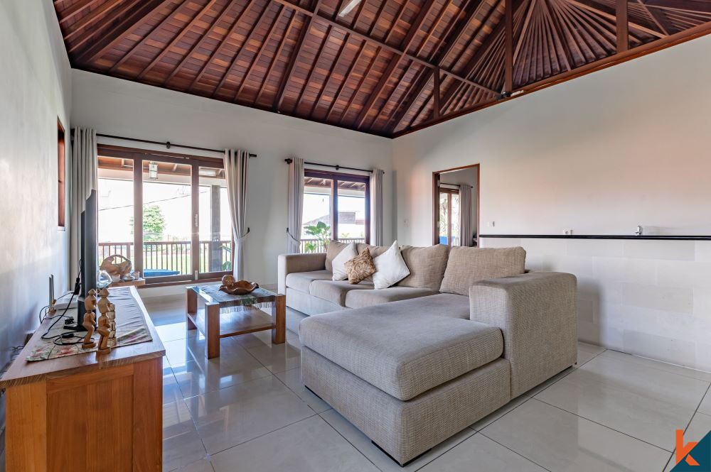 Stunning Two Bedroom Villa walking distance to Berawa Beach