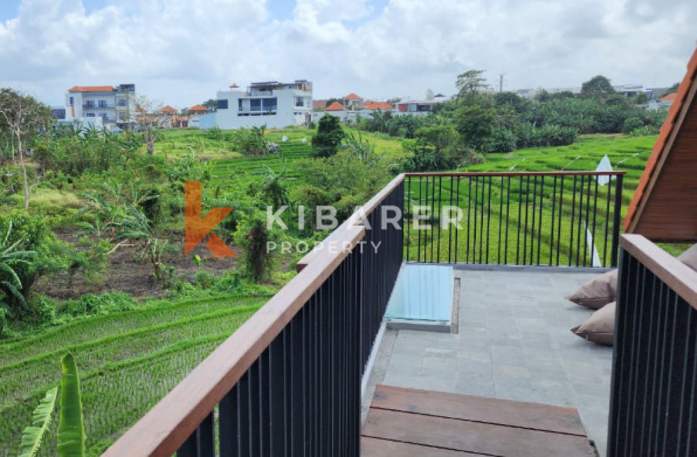 Charmante Villa de Trois Chambres avec Vue sur les Rizières dans le Quartier de Berawa