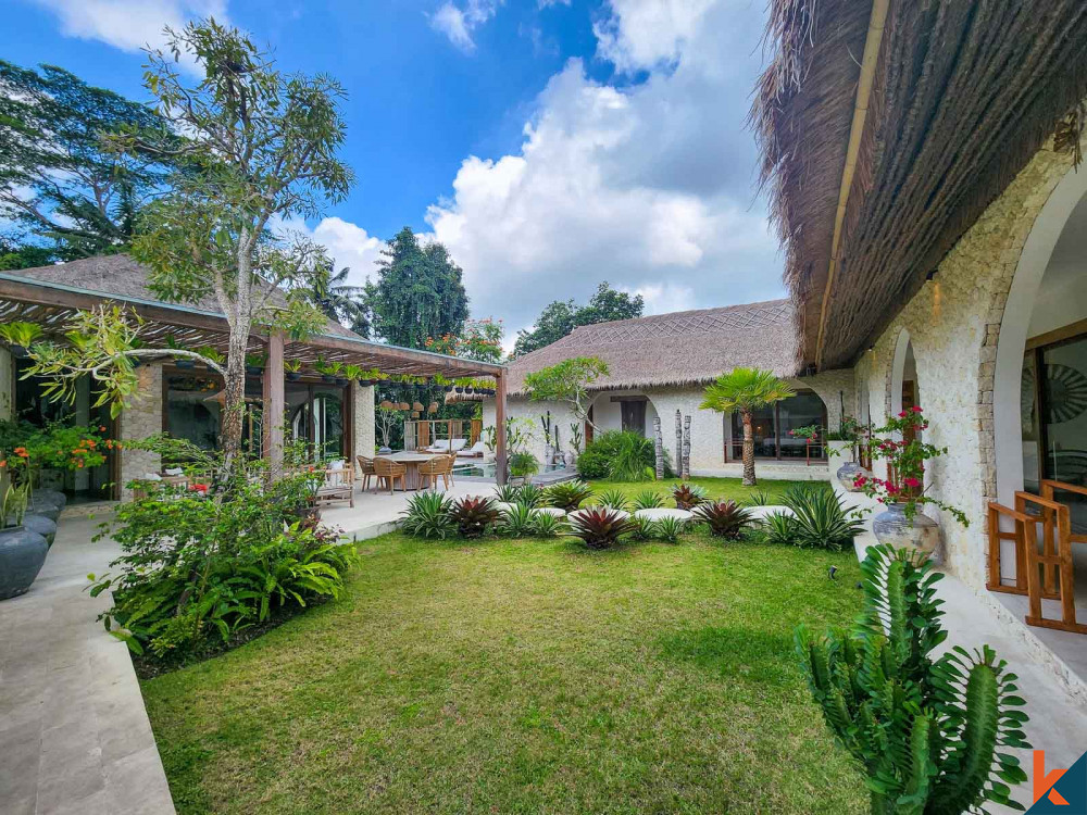 High quality tropical six bedroom leasehold estate in Ubud