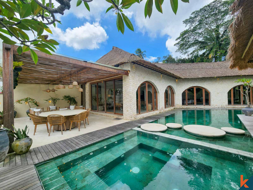 High quality tropical six bedroom leasehold estate in Ubud