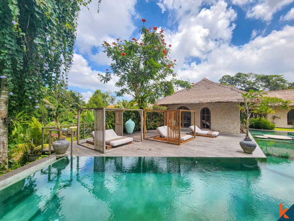 High quality tropical six bedroom leasehold estate in Ubud