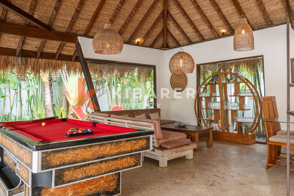 Stunning Five-Bedroom Open Living Tranquil Villa Situated in Padonan