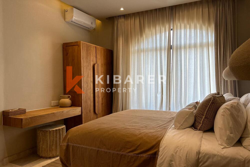 Vila Mediterania Ruang Tamu Tertutup Tiga Kamar Tidur Minimalis Bergaya di Kerobokan