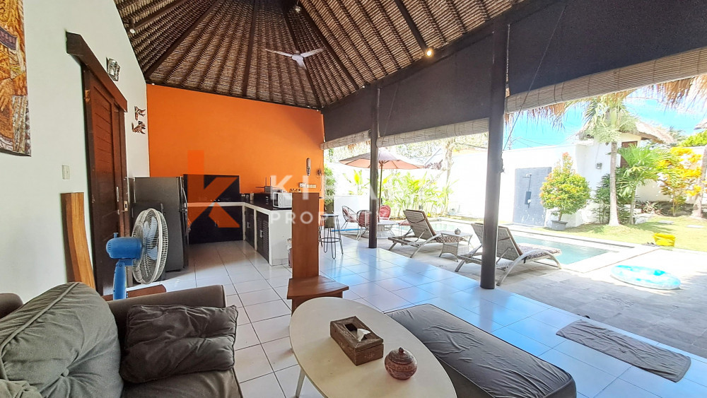 Homey Two-Bedroom Fully Furnished with Spacious Garden Open Living Villa Located in Ungasan