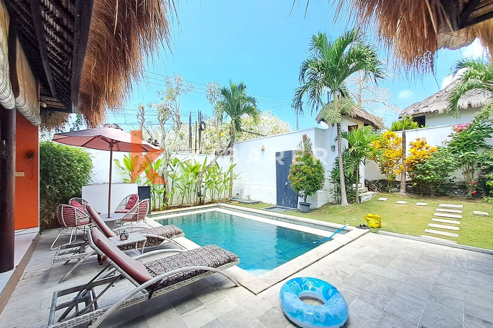 Homey Two-Bedroom Fully Furnished with Spacious Garden Open Living Villa Located in Ungasan