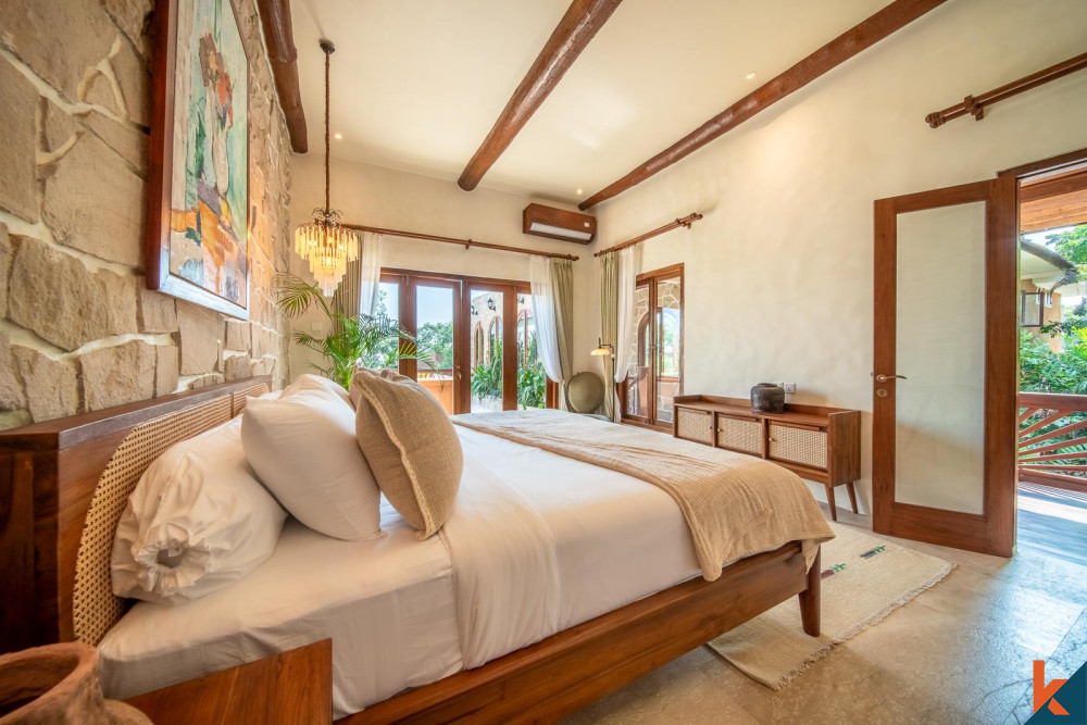 Rustic style four bedroom leasehold villa in Tumbak Bayuh