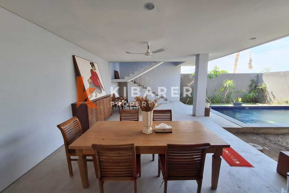 Captivating Two-Bedroom Modern Villa with Open Living in Tumbak Bayuh