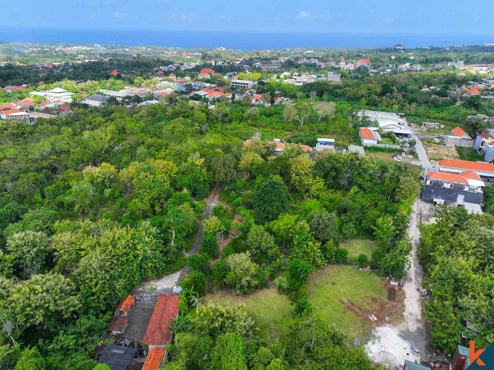 Leasehold land in tranquil ungasan with double road access