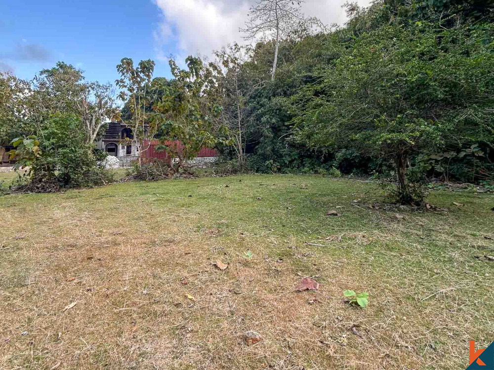 Leasehold land in tranquil ungasan with double road access