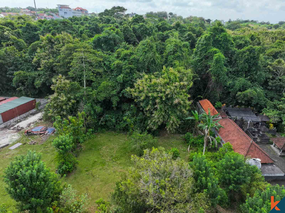 Leasehold land in tranquil ungasan with double road access