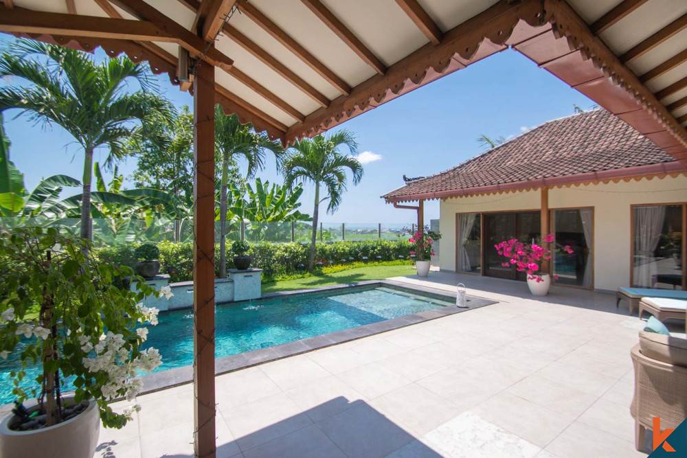 Elegant three bedroom leasehold property with beautiful rice field views in Babakan