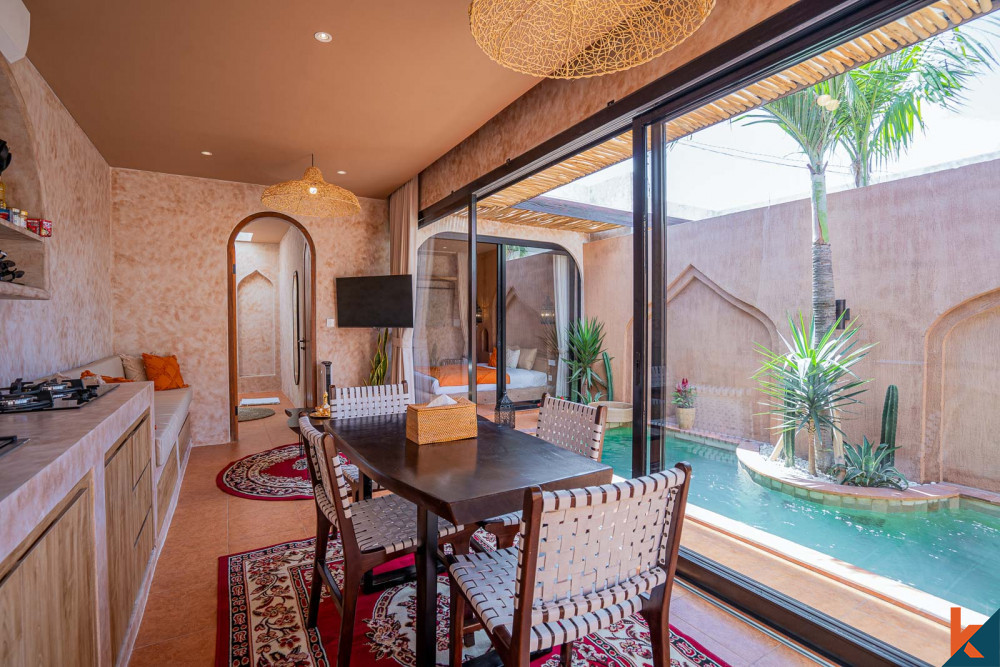 Villa de style marocain sur plan d'une chambre à louer à Pererenan