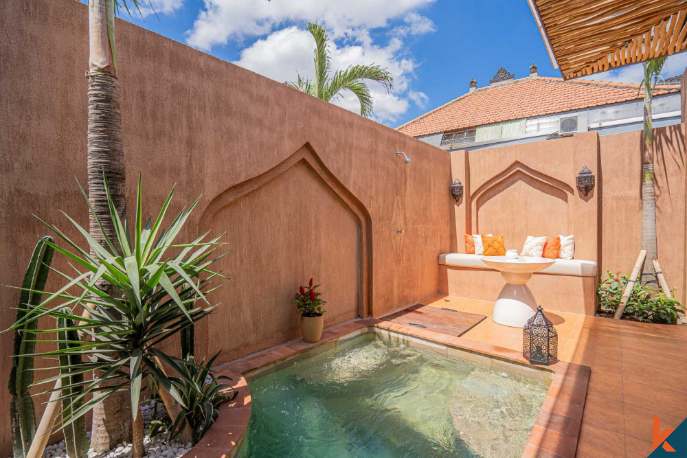 Villa de style marocain sur plan d'une chambre à louer à Pererenan