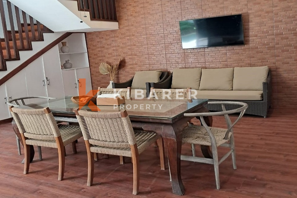 Exquisite Three-Bedroom Villa with Enclosed Living Room in Umalas