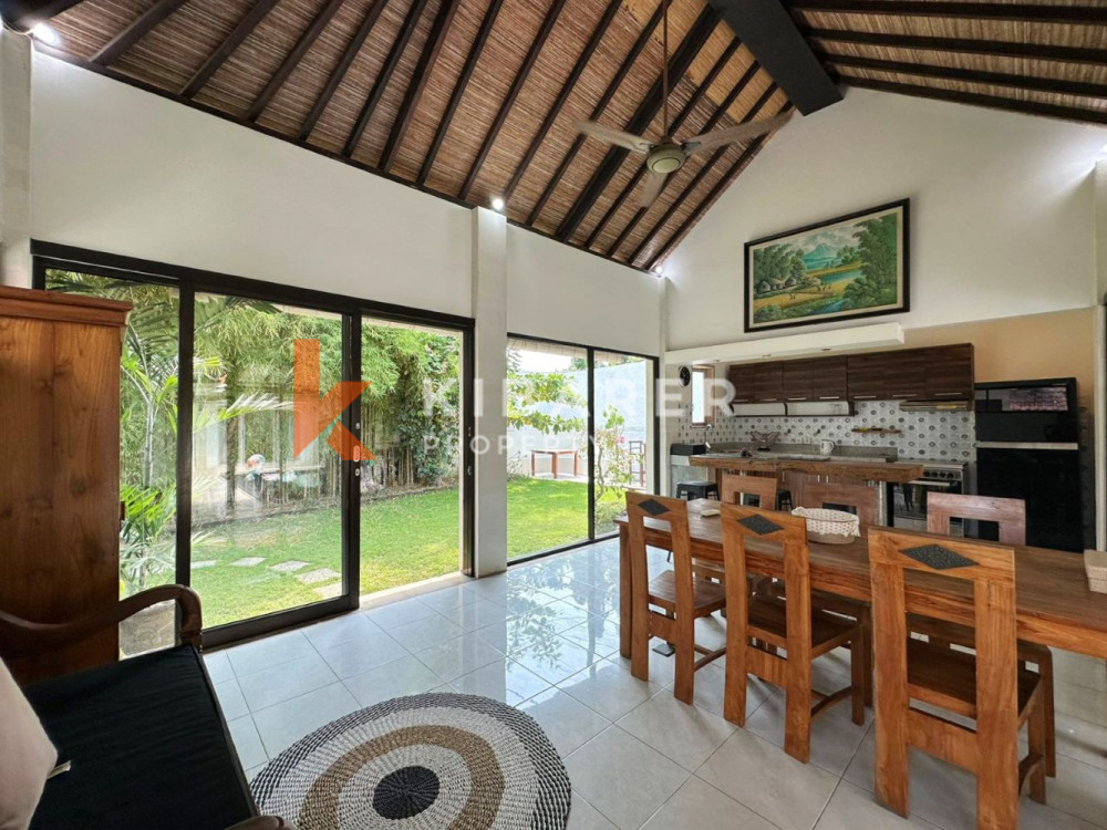 Cozy Four Bedrooms Closed living villa In Umalas