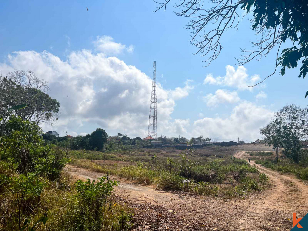 Superbe terrain en pleine propriété de 97 ares à proximité de la plage à Ungasan