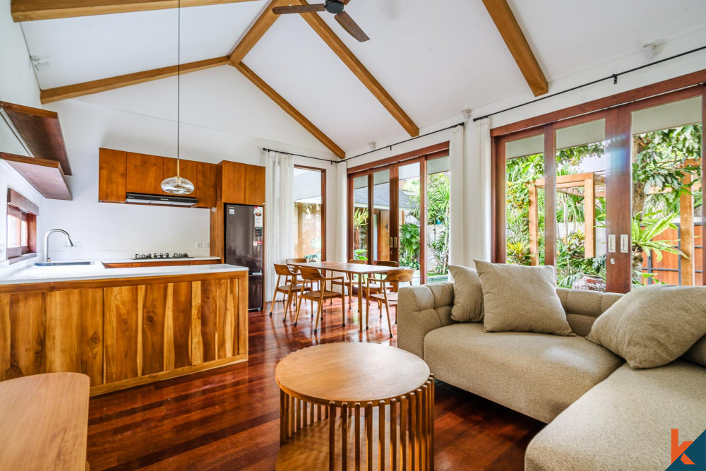 Superbe nouvelle villa de trois chambres à louer dans le quartier chaleureux de Sanur