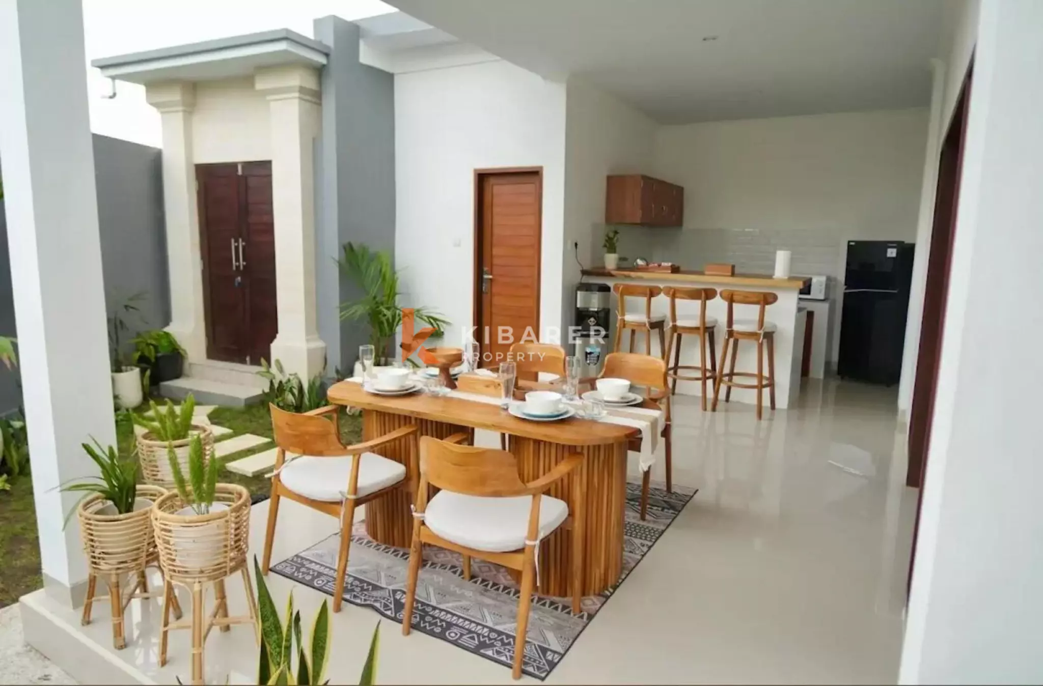 Kerobokan Gem Une villa confortable de deux chambres avec salon clos et cuisine ouverte