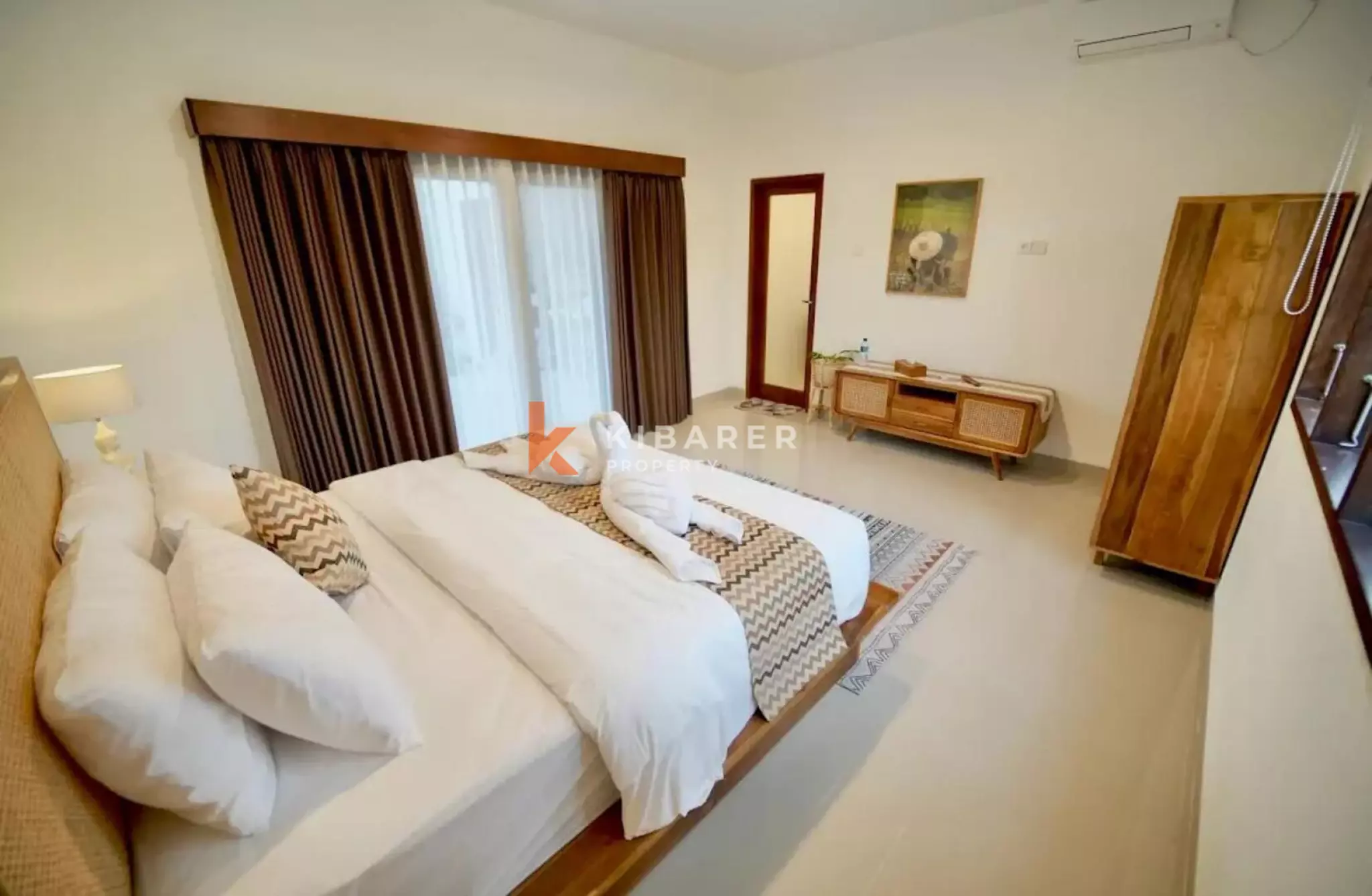 Kerobokan Gem Une villa confortable de deux chambres avec salon clos et cuisine ouverte