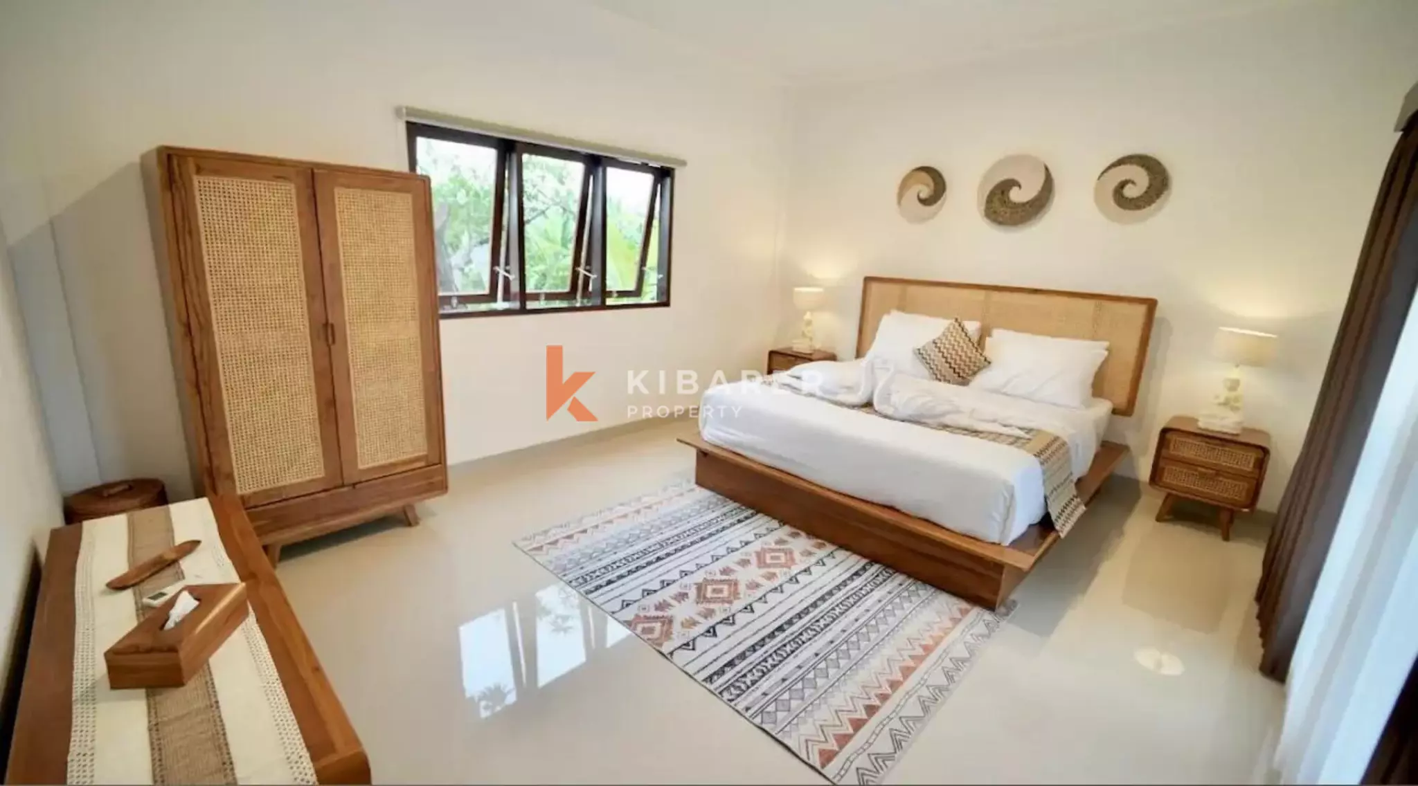 Kerobokan Gem Une villa confortable de deux chambres avec salon clos et cuisine ouverte