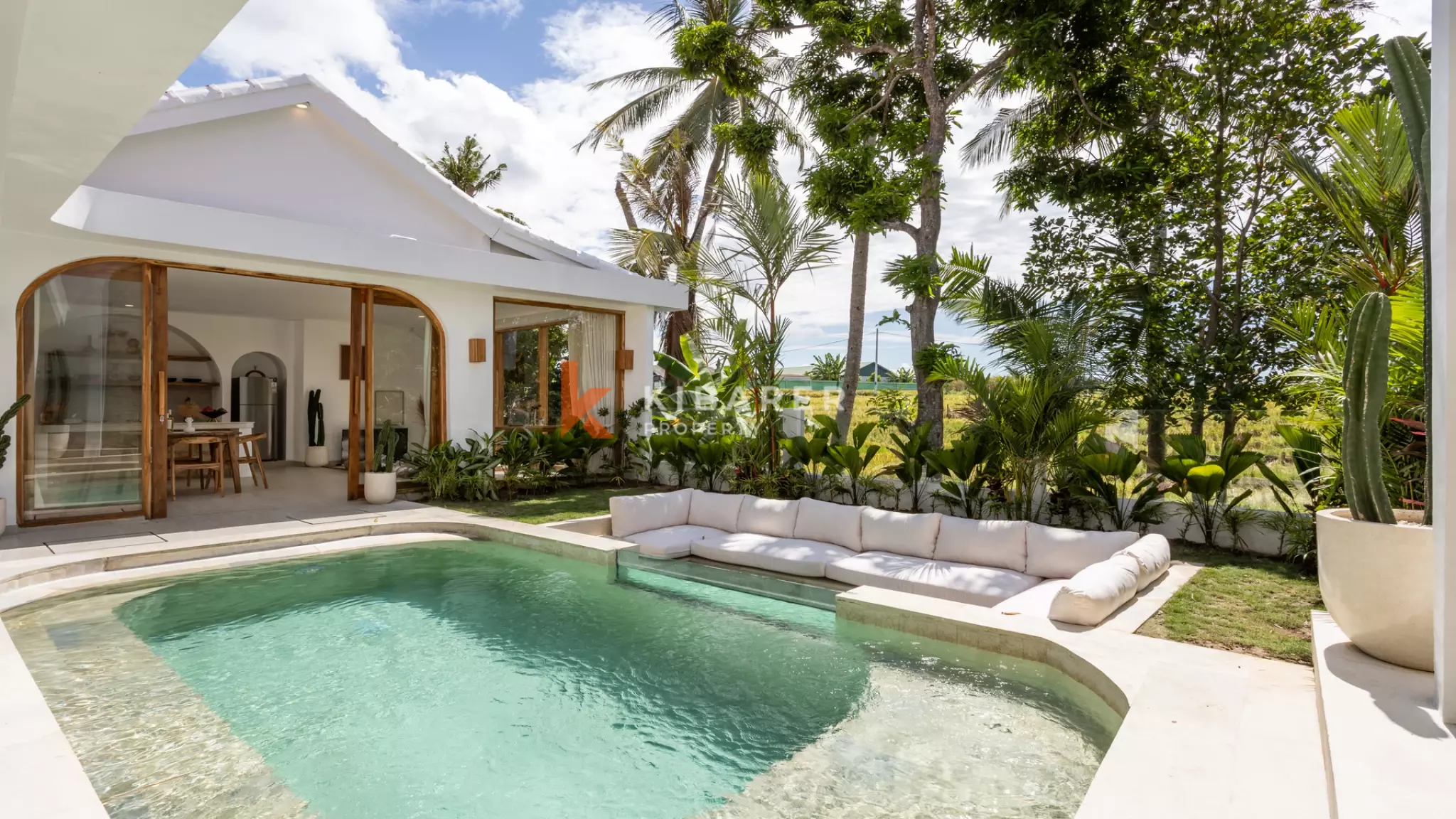 Charmante villa de deux chambres avec piscine située à Seseh