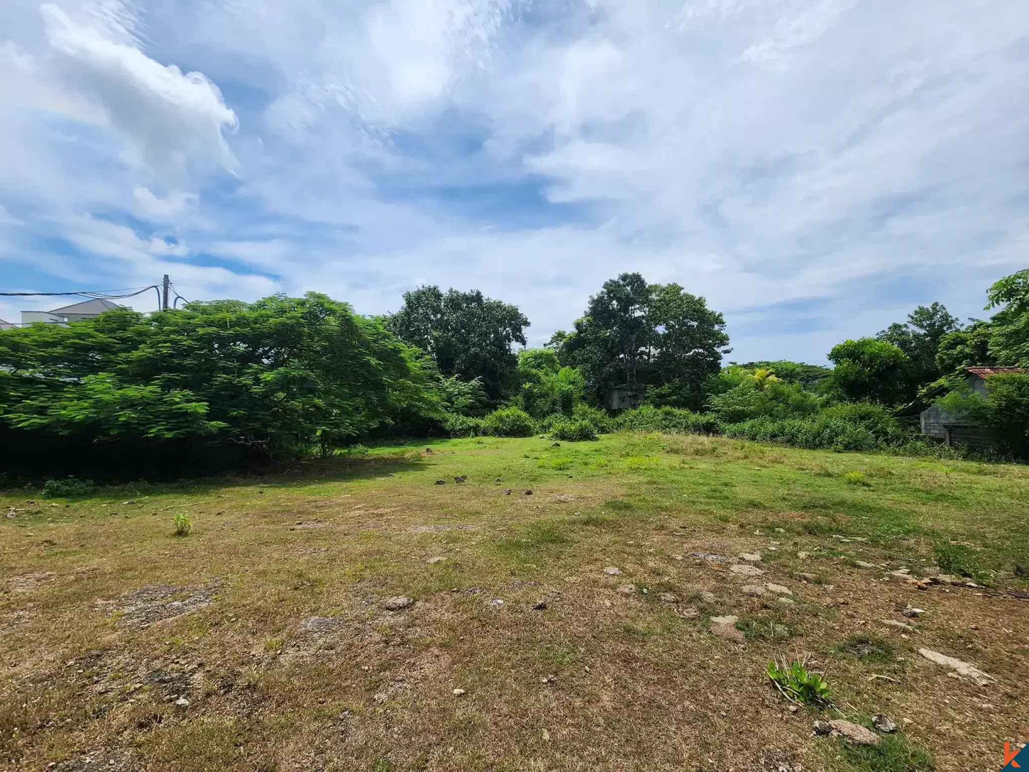 Terrain à bail de 20 ares prêt à construire dans la zone montagneuse de Pandawa