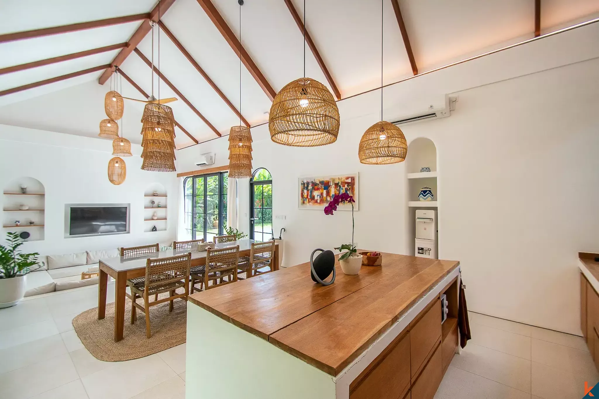 Charming freehold three bedroom property for sale in Uluwatu