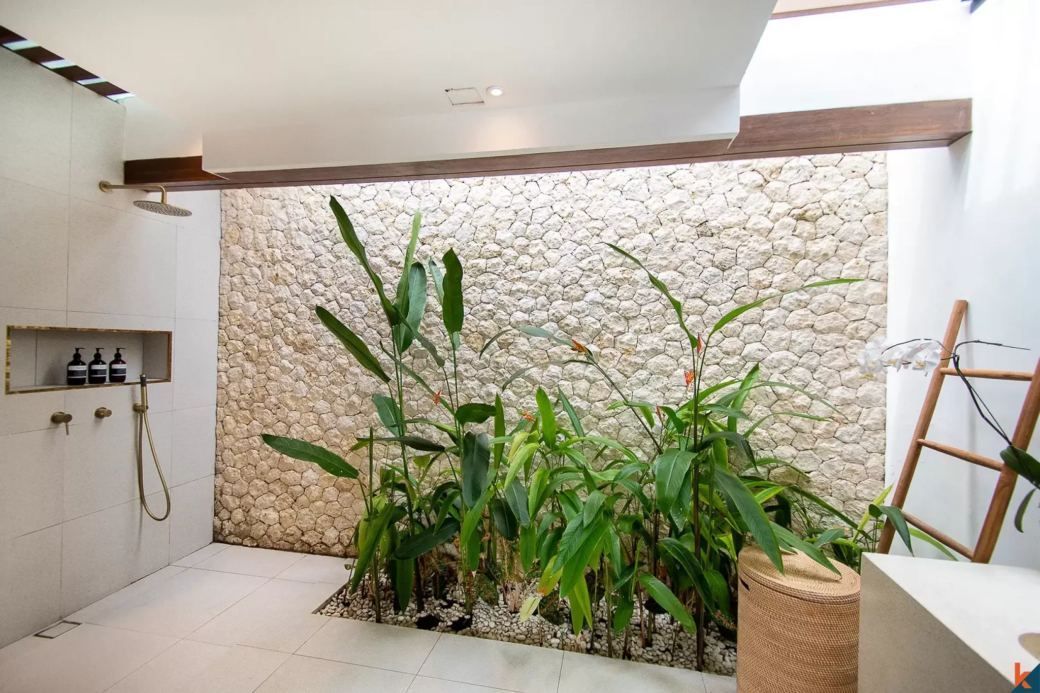 Beautiful freehold three bedroom villa for sale in Uluwatu