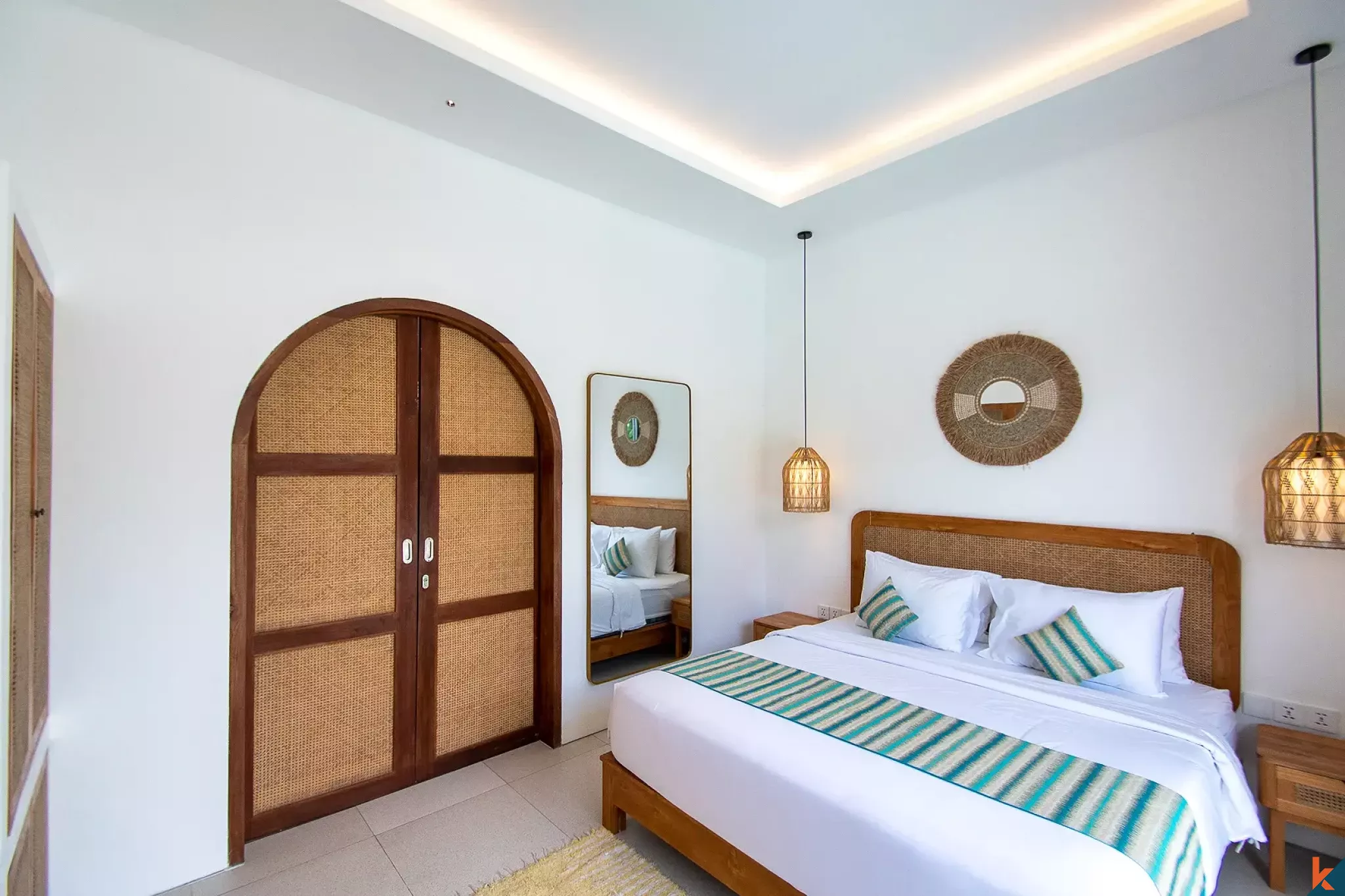 Vila cantik dengan tiga kamar tidur hak milik untuk dijual di Uluwatu